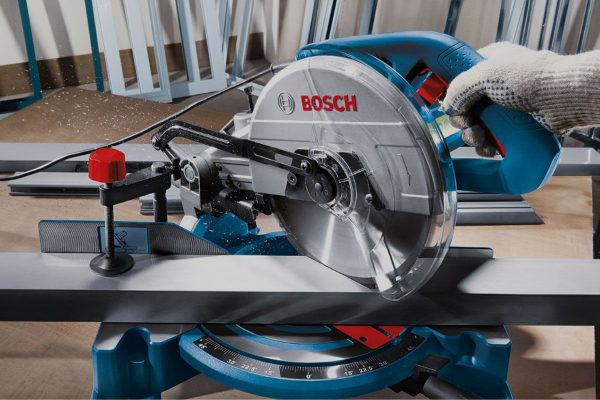 Máy cắt nhôm 255mm Bosch GCM 10 MX