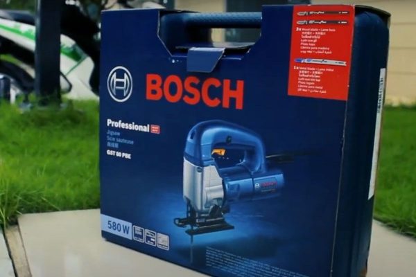 Máy cưa lọng 85mm Bosch GST 80 PBE