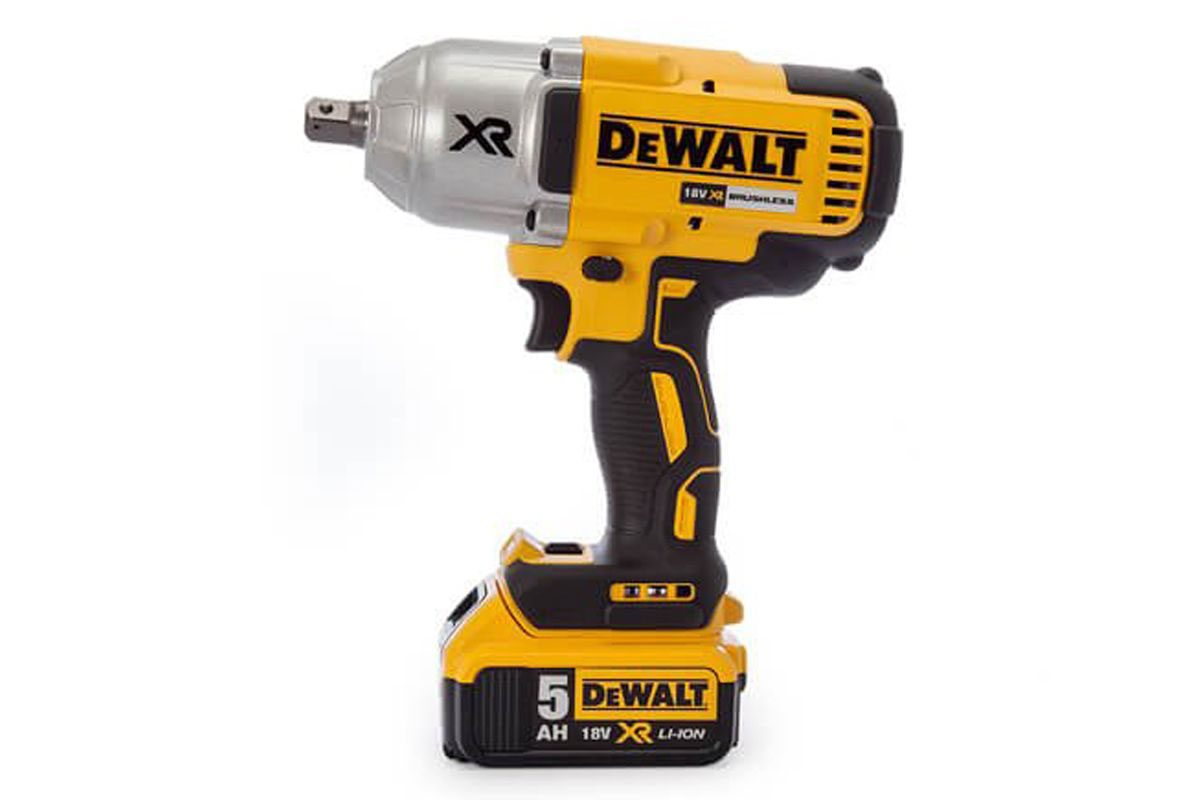 Máy siết bulong pin 18V Dewalt DCF899M2