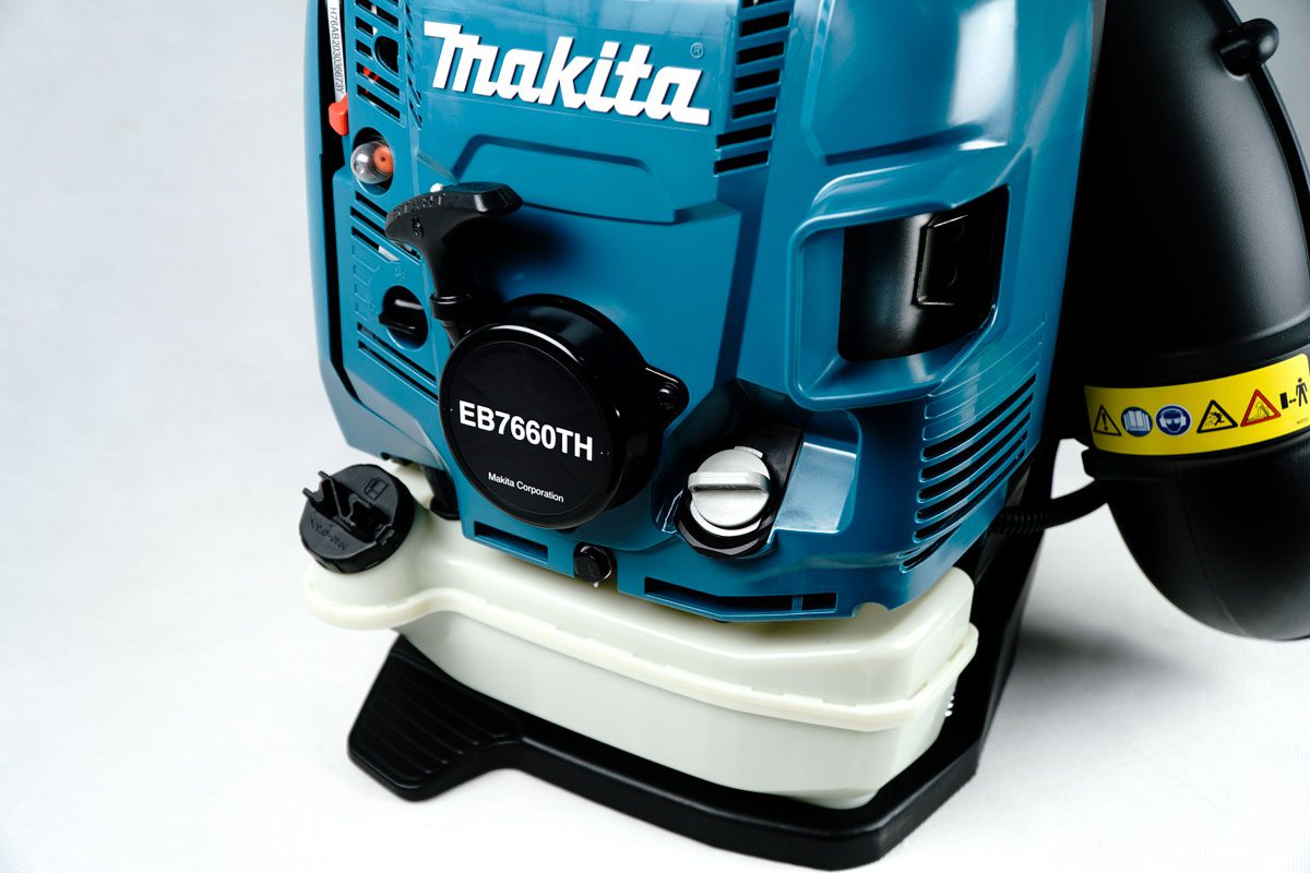 Máy thổi xăng 75.6mL Makita EB7660TH