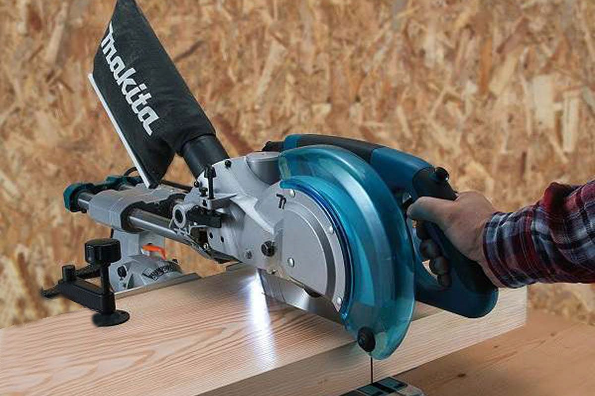 Máy cưa đa góc trượt 216mm Makita LS0815FL