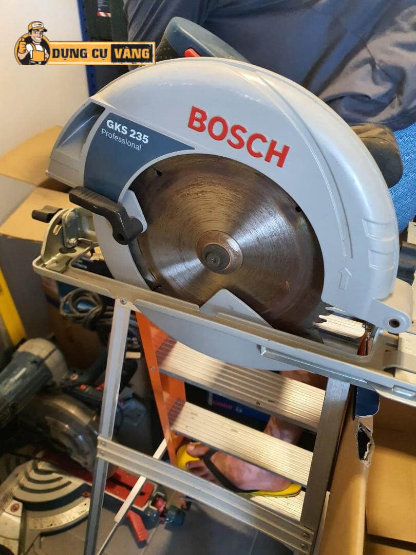 Máy Cưa đĩa Bosch Gks 235 với thiết kế thời thượng