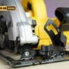 Máy Cưa Gỗ Cầm Tay Dewalt Dwe561