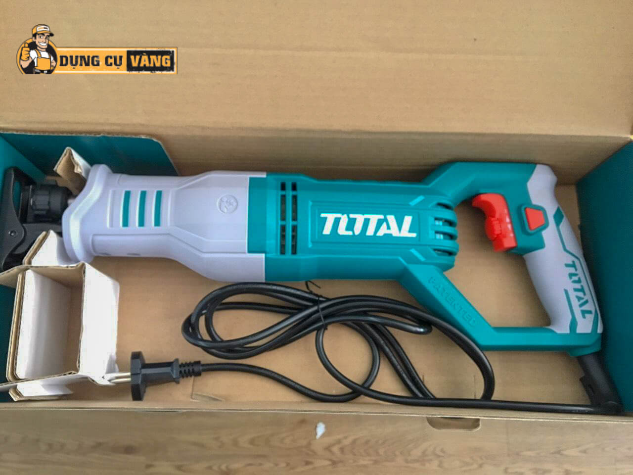 Cưa Kiếm Total Ts100802 750w chính hãng mua ở đâu